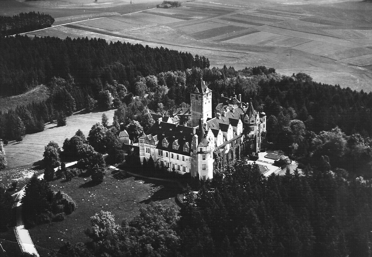 Bild 45 Luftbild Neues Schloss